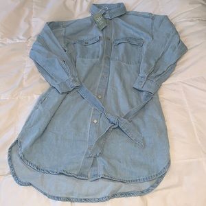 Denim dress with pockets
